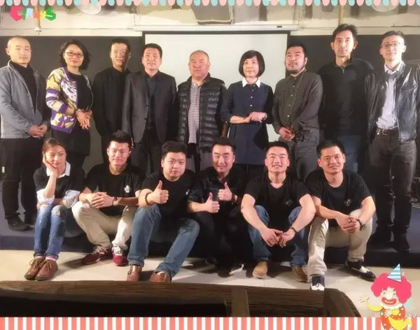 逗比的姑娘小伙兒也可以好好拍照哦！