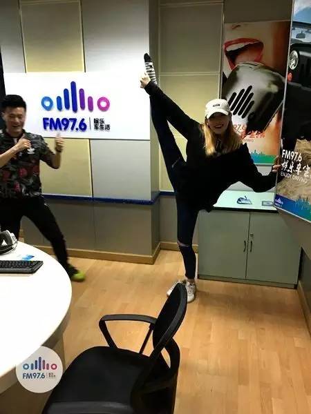 哇哦！都是帶功夫滴美人兒！