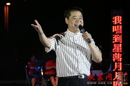 國(guó)家一級(jí)演員、河南省曲劇團(tuán)團(tuán)長(zhǎng)孟祥禮演唱《你家在哪里》