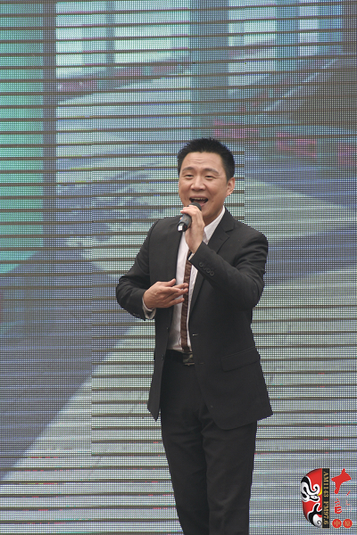 河南省著名乾旦演員、鄭州市豫劇院優(yōu)秀青年演員連德志演唱豫劇《大祭樁》選段“婆母娘且息怒站在路口”