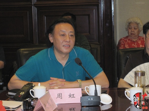 河南省音樂家協(xié)會主席、著名作曲家周虹