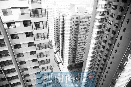 今年鄭州在商品房小區(qū)、經(jīng)適房小區(qū)內(nèi)配建的公租房，將面向社會輪候供應(yīng) 楊東華/攝