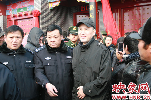 郭達(dá)現(xiàn)身馬街書會(huì)現(xiàn)場(chǎng)。