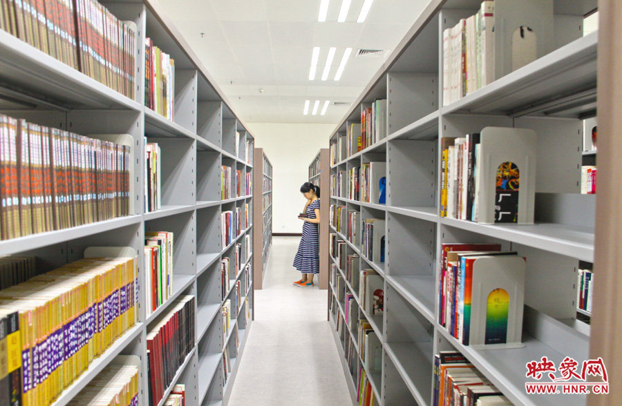 或站或坐，這里是獲取知識的好地方