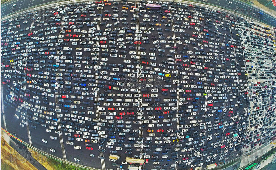 滯留車輛航拍圖。