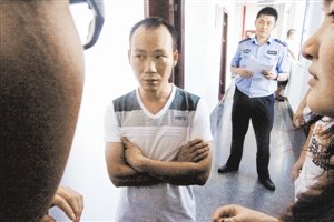 家屬沉默悲痛，不愿提起更多。