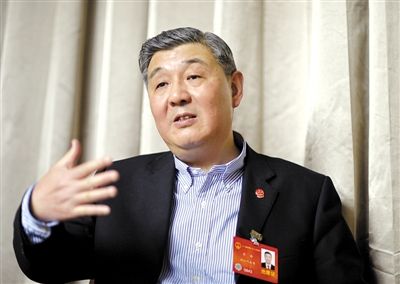 今年全國兩會期間，全國人大代表、浙江高院院長齊奇接受記者采訪。新京報(bào)記者 陳杰 攝