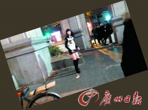 黑衣女掙脫跑掉。