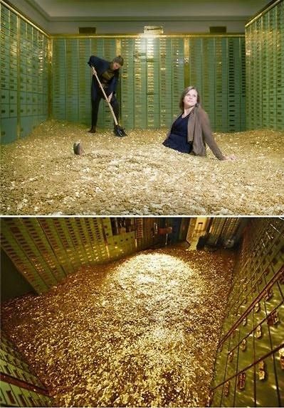瑞典網(wǎng)店推出“金錢浴”，800萬枚硬幣堆成金“浴池”。