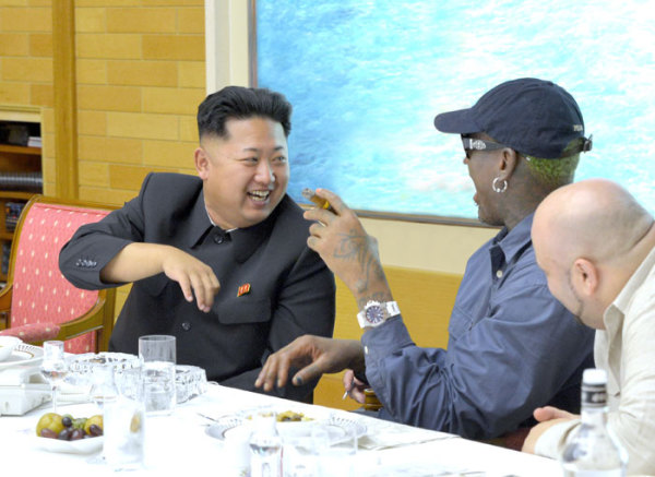 近日，朝鮮最高領導人金正恩已在平壤再次會見并宴請了正在朝鮮訪問的前美國全國籃球協(xié)會(NBA)球星羅德