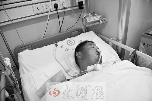 姚戰(zhàn)標(biāo)因甲烷中毒，大腦受到損害，重度昏迷。