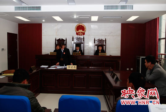 11月13日，金水區(qū)法院集中宣判了6起拖欠農(nóng)民工工資案件。