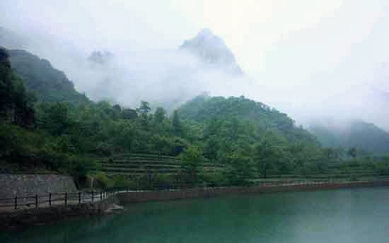 雨后蟒河，美到窒息，這個feel倍爽!