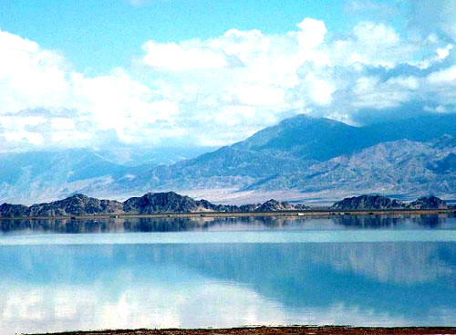 清涼之旅 暢游中國(guó)最著名的五大湖泊 清涼之旅 暢游中國(guó)最著名的五大湖泊