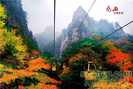 深秋去堯山賞紅葉、泡溫泉、拜大佛