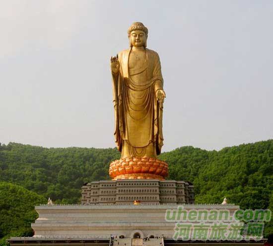 深秋去堯山賞紅葉、泡溫泉、拜大佛