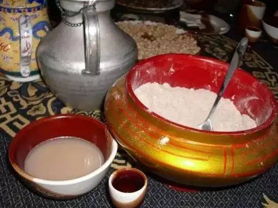 新疆奇葩”黑暗料理“ 你吃過嘛？