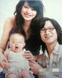 汪峰、葛薈婕和女兒