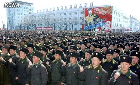 朝鮮黃海北道、咸鏡南道和南浦市11日舉行軍民大會(huì)，支持朝鮮人民軍最高司令部發(fā)言人聲明。