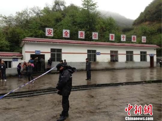 圖為事故救援現(xiàn)場(chǎng)。 禎東 攝