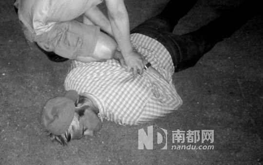 俄羅斯安全部門發(fā)布圖片顯示，美國(guó)駐俄使館工作人員福格爾被抓獲。