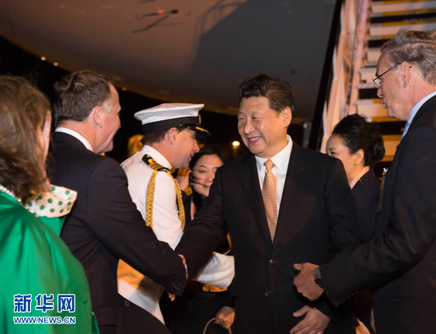 習(xí)近平抵達(dá)奧克蘭開始對(duì)新西蘭進(jìn)行國(guó)事訪問(wèn)