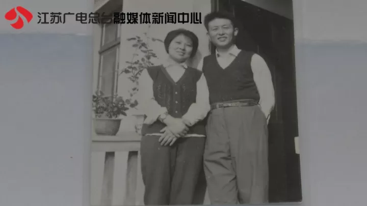 老太秀恩愛(ài)！網(wǎng)友被一封跨越60年的情書(shū)甜哭了