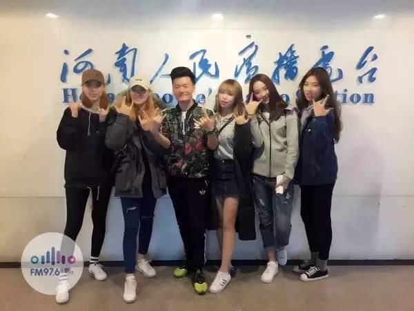 路飛終于體驗了一回“他在叢中笑”的感覺！