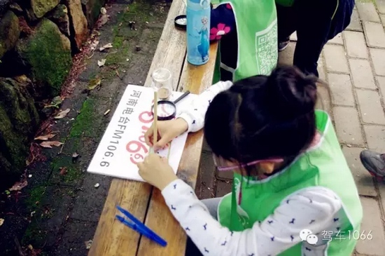 寶貝，爸爸媽媽一直在身后看你認(rèn)真完成任務(wù)！我的女兒棒棒噠！