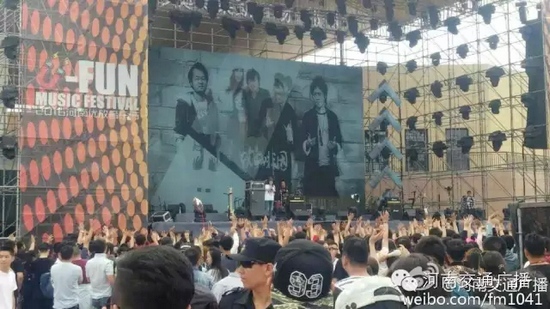 河南交通廣播主持人佳音、彎彎、朱浩都登上了優(yōu)放舞臺，優(yōu)放，交廣在這里！
