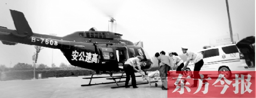 7月25日，河南省公安廳高速交警總隊進行了首次直升機高速公路急救病人演練