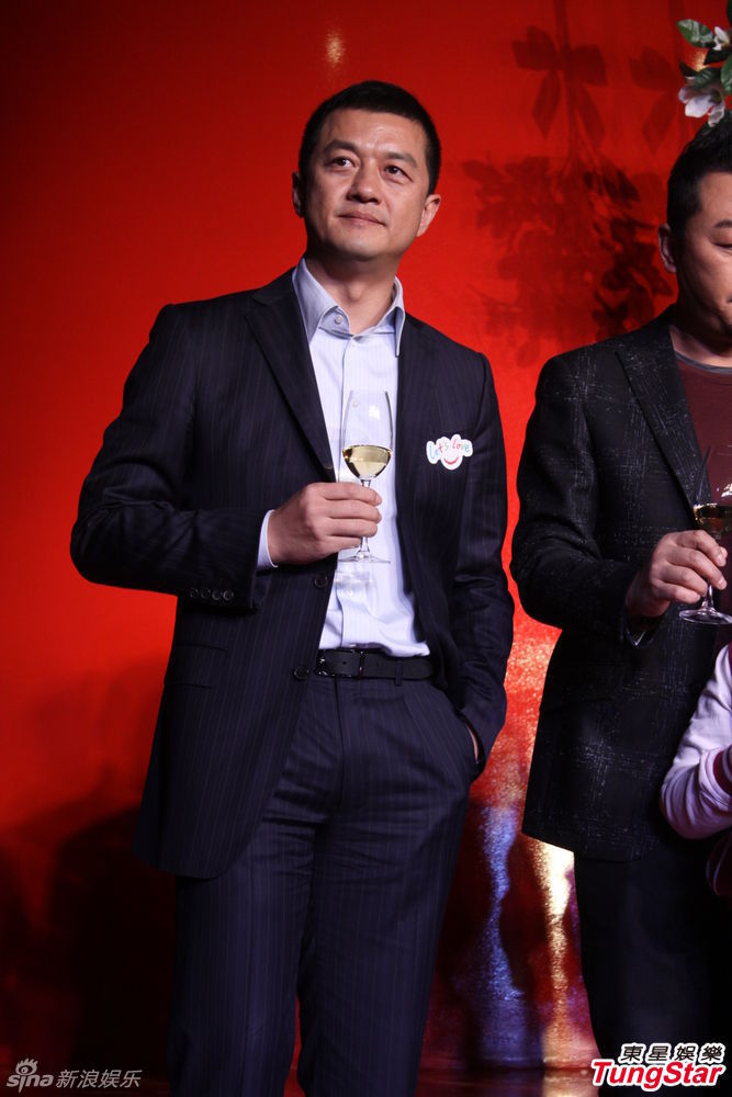 李亞鵬、郭濤父子相活動