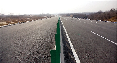 鄭上快速路工程建設(shè)已進(jìn)入收尾階段。