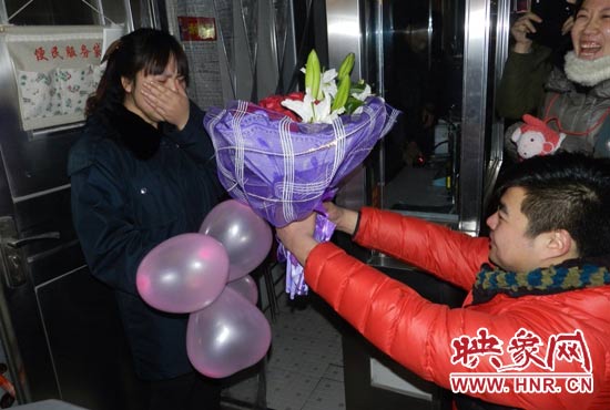 “嫁給我吧，我要愛(ài)你一生！”
