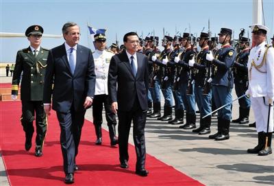 　6月19日，國務院總理李克強乘專機抵達雅典國際機場，開始對希臘進行正式訪問。