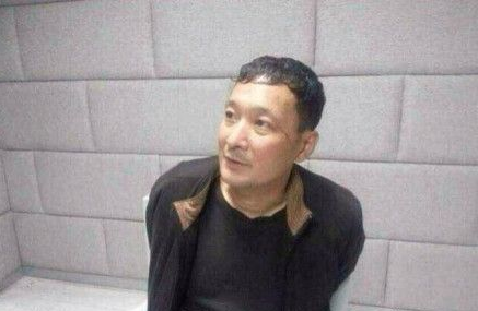 圖為在逃犯罪嫌疑人王慶新。