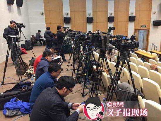 圖說：大量媒體聚焦在發(fā)布會現(xiàn)場。新民晚報新民網(wǎng)
