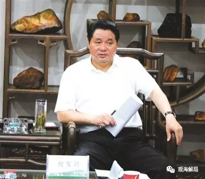 對于商人、老板的“雅贈”，倪發(fā)科從不拒絕