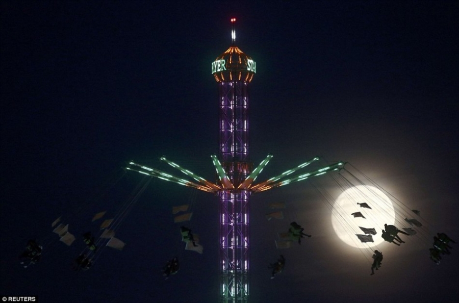 68年來最大！今晚夜空上演超級月亮