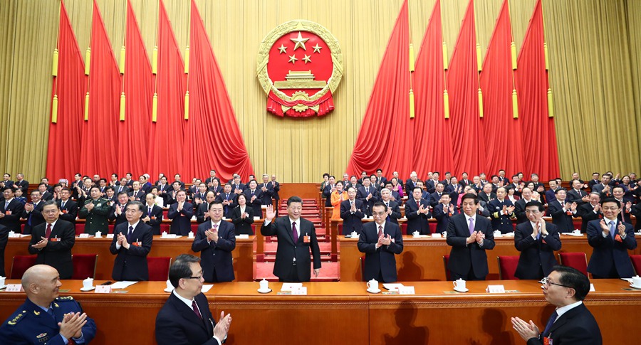 習(xí)近平當(dāng)選國家主席、中央軍委主席
