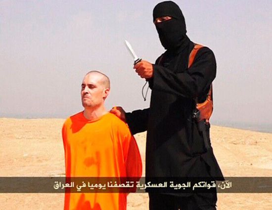 伊拉克極端組織ISIS公布題為 “ISIS給美國的信”視頻，視頻中2012年在敘利亞失蹤的美國記者福