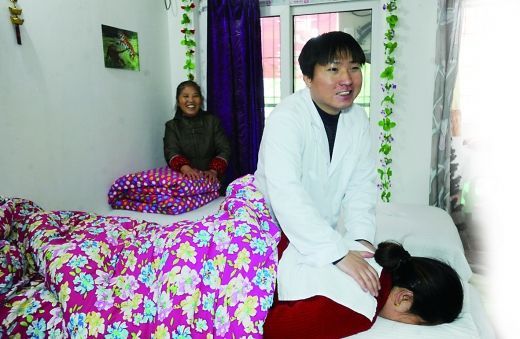 從失明絕望到振作開店，盲小伙陳冬經(jīng)歷重生