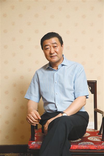 　張新明金業(yè)集團(tuán)董事長(zhǎng)。2002年進(jìn)入焦炭領(lǐng)域。2010年，張新明將金業(yè)煤焦化集團(tuán)部分資產(chǎn)以79億賣(mài)