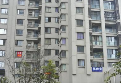 該小區(qū)的每個(gè)單元幾乎都開有麻將館。