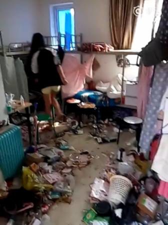 這個(gè)學(xué)校的男生宿舍火了！女同學(xué)都喊著要嫁