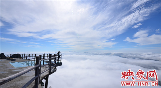 這個(gè)夏天,21℃老君山精彩不斷、主題活動(dòng)驚爆眼球、更有百萬(wàn)大獎(jiǎng)等你拿!