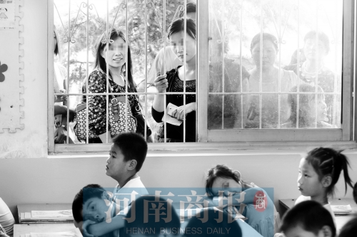 家長(zhǎng)們都想讓孩子上個(gè)好學(xué)校、好班級(jí)，但也應(yīng)根據(jù)實(shí)際情況，選擇最合適的