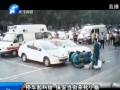 停車(chē)起糾紛 保安當(dāng)街殺死小販