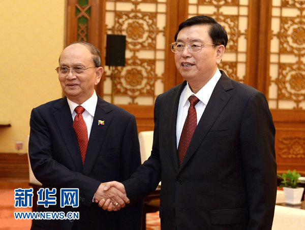 6月27日，全國人大常委會(huì)委員長張德江在北京人民大會(huì)堂會(huì)見緬甸總統(tǒng)吳登盛。 新華社記者劉建生攝